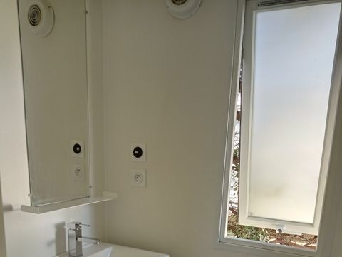 Mobilhome 7 personnes - Family 32m² Premium (3ch - 7pers.) + Clim + LV + Terrasse couverte