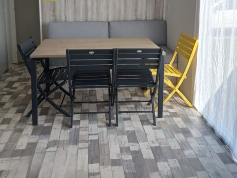 Mobilhome 7 personnes - Family 32m² Premium (3ch - 7pers.) + Clim + LV + Terrasse couverte