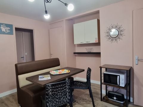 GÎTE 5 personnes - Cottage LA GARIOTTE - 5 personnes - 2 chambres - Climatisé - Télévision - Lave-vaisselle - S