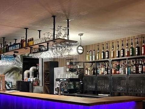 Camping La Chêneraie **** - Camping Lot - Image N°3