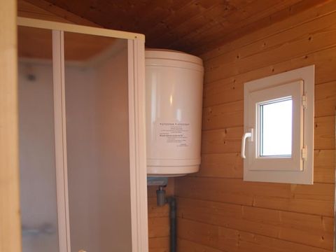 CHALET 4 personnes - Abeille  mercredi a mecredi en saison