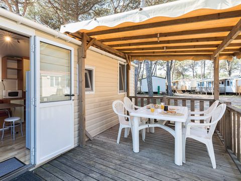 MOBILHOME 6 personnes - Mobil-home | Classic | 2 Ch. | 4/6 Pers. | Terrasse surélevée | Clim.