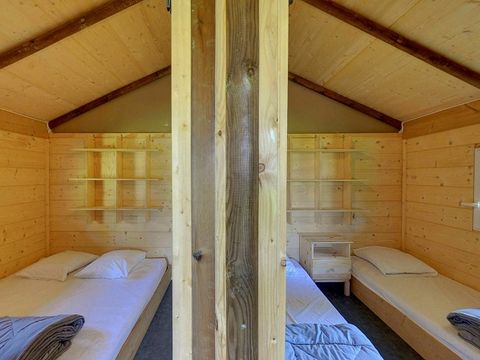 TENTE TOILE ET BOIS 6 personnes - Cabane Hivernet Premium 3 ch avec sanitaires