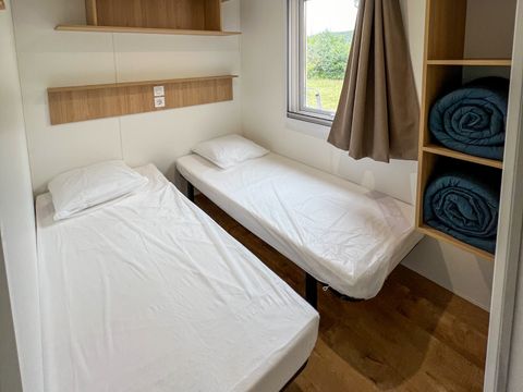 MOBILHOME 6 personnes - 3 chambres avec climatisation Nesasio