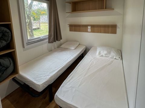 MOBILHOME 6 personnes - 3 chambres avec climatisation Nesasio