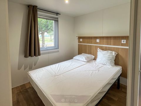 MOBILHOME 4 personnes - 2 chambres avec climatisation Nesasio