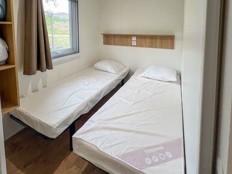 MOBILHOME 4 personnes - 2 chambres avec climatisation Nesasio