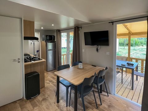 MOBILHOME 4 personnes - 2 chambres avec climatisation Nesasio