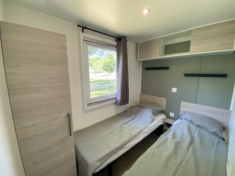 MOBILHOME 4 personnes - 2 chambres avec climatisation Nesasio