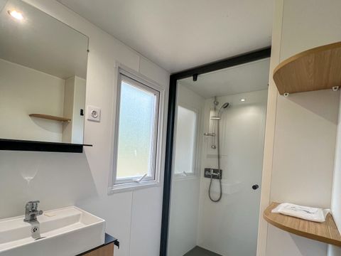 MOBILHOME 4 personnes - 2 chambres avec climatisation Nesasio