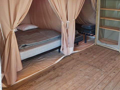Tente en toile et en bois 4 personnes - Tente Canada
