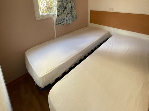 MOBILHOME 4 personnes - Raquettes N°40