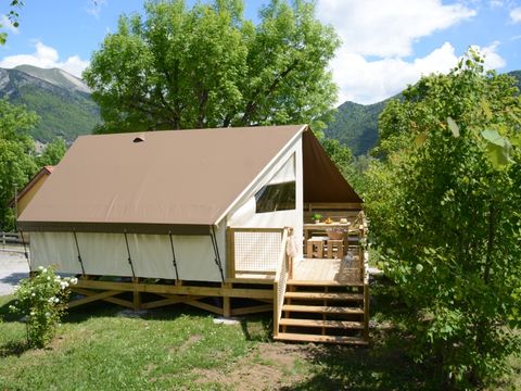 Tente en toile et en bois 5 personnes - Tente Lodge Confort - Avec sanitaires