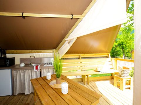 TENTE TOILE ET BOIS 5 personnes - Tente Lodge Confort (avec sanitaires)