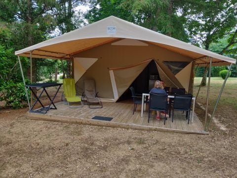 TENTE 5 personnes - LODGE CANADA STANDARD (SANS SANITAIRES)