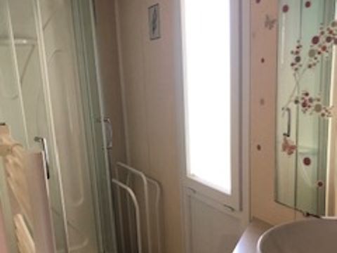 Mobilhome 4 personnes - CONFORT TERRASSE SEMI COUVERTE LAVE VAISSELLE