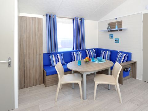 MOBILHOME 6 personnes - CONFORT 33m² - 3 chambres + terrasse couverte + TV