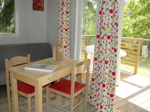 CHALET 2 personnes - Cajou 24m² avec terrasse couverte - 1 chambre