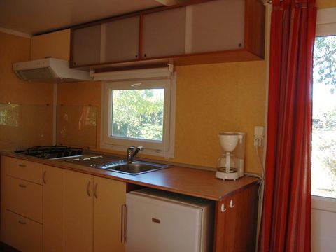 MOBILHOME 4 personnes - 4 - 33m² avec  terrasse couverte / 2 chambres