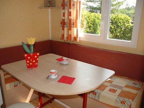 MOBILHOME 4 personnes - Mobil-home bois - 26m² avec terrasse couverte / 2 chambres