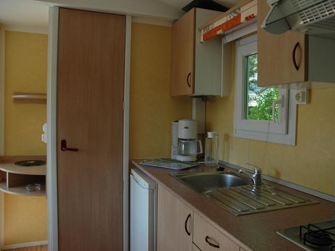 MOBILHOME 4 personnes - Mobil-home bois - 26m² avec terrasse couverte / 2 chambres