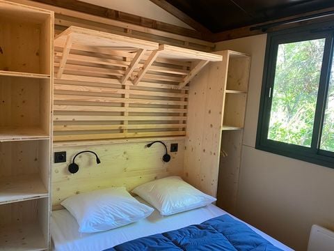 CHALET 5 personnes - Chalet Médiéval - CLIM - 37 m² avec terrasse semi-couverte - 2 chambres