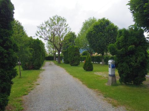 Camping Caravaning Essi Des Aires - Camping Isere