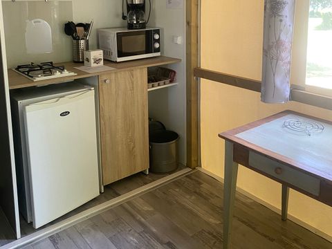 BUNGALOW 4 personnes - Tithome (sans sanitaires)