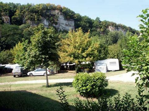 Emplacement - Emplacement + camping-car 2 personnes