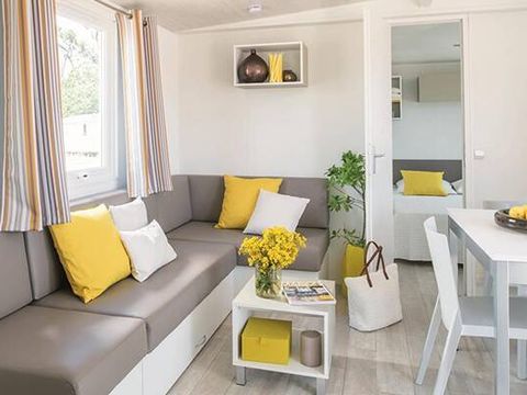 MOBILHOME 6 personnes - Premium Exclusive | 3 Ch. | 6 Pers. | Terrasse simple | Jacuzzi | 2 SDB | Clim. | TV
