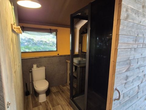 HÉBERGEMENT INSOLITE 6 personnes - TENTE SAFARI 6p