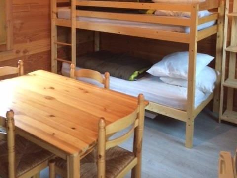 CHALET 2 personnes - Chalet sans sanitaires 4 pers