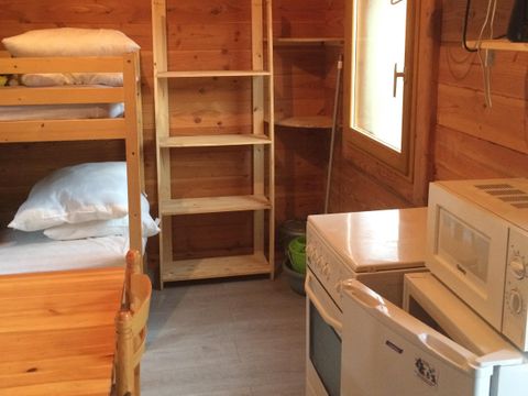 CHALET 2 personnes - Chalet sans sanitaires 4 pers
