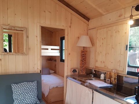 HÉBERGEMENT INSOLITE 4 personnes - CABANE Premium MARILHOU - 2 chambres
