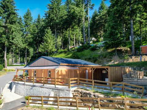 Flower Camping Le Belvédère - Camping Cantal - Image N°18