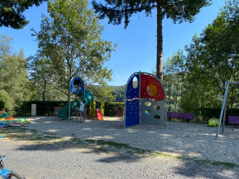 Flower Camping Le Belvédère - Camping Cantal - Image N°11