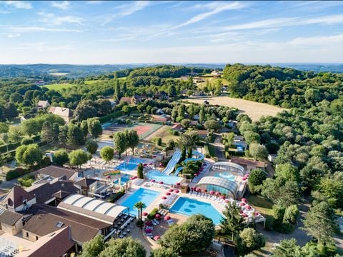 Camping Sandaya - Les Péneyrals - Camping Dordogne
