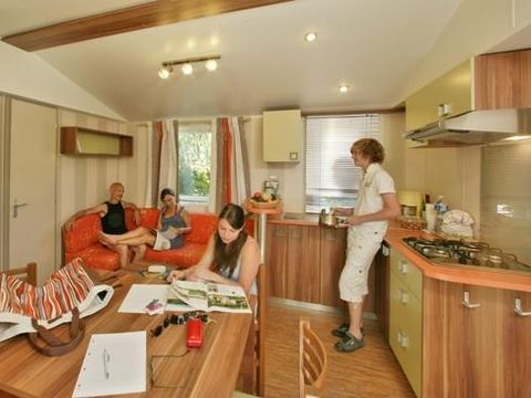 MOBILHOME 4 personnes - 4 personnes- 2 chambres