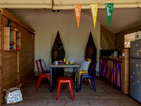 LODGE 4 personnes - Lodge 2ch 4 pers. avec électricité