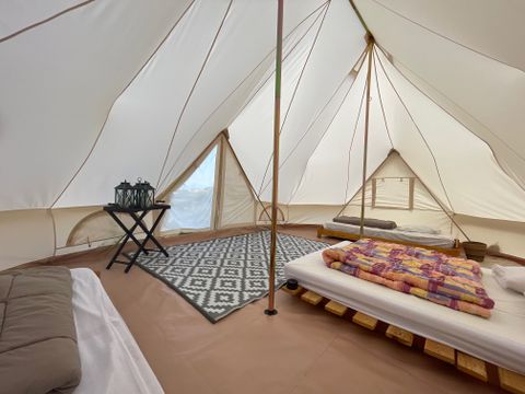 Tente 4 personnes - Tipi équipée