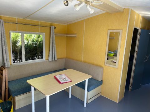 MOBILHOME 5 personnes - Mobil-Home BLUE-BIRD : 2 Chambres - 2 ads + 3 enfts - Grand Réfrigérateur - Terrasse 2/5 pers