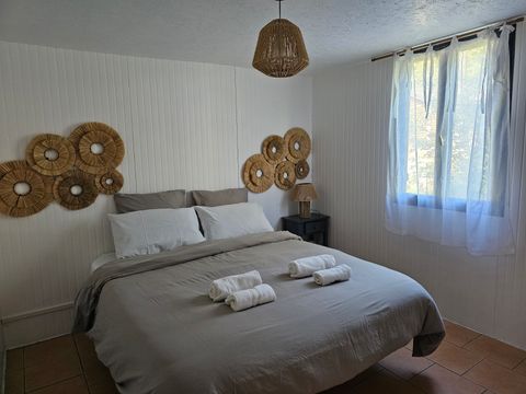 CHALET 4 personnes - Chalet devant l'étang 1/4 pers. 1/4 pers