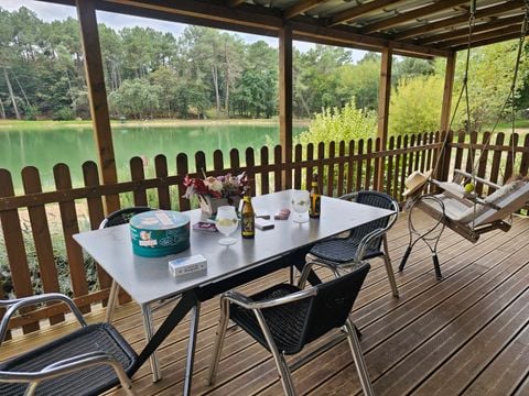 CHALET 4 personnes - Chalet devant l'étang 1/4 pers. 1/4 pers