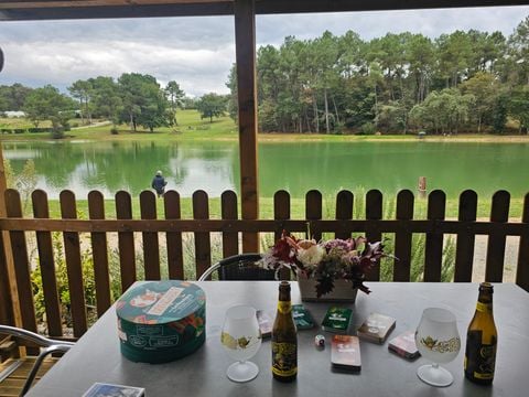 CHALET 4 personnes - Chalet devant l'étang 1/4 pers. 1/4 pers