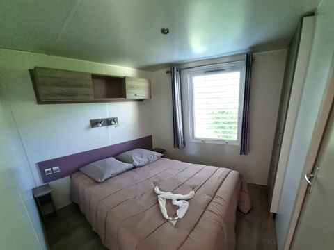 MOBILHOME 4 personnes - Mobil home Premium face à l' étang 1/4 pers