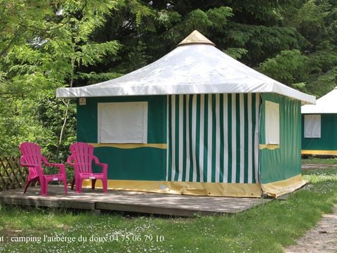 BUNGALOW TOILÉ 4 personnes - sans sanitaires