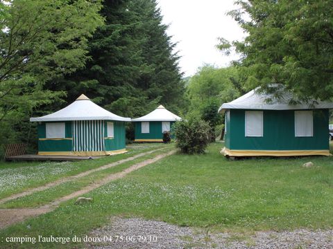 BUNGALOW TOILÉ 4 personnes - sans sanitaires