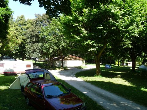 Camping Le bois de Cornage - Camping Isere - Image N°3