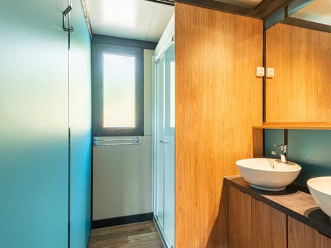 CHALET 6 personnes - PRIVILEGE Grand Panoramic - 3 chambres- 33m2, terrasse couverte de 14m2 CHALET 6 personnes - PRIVILEGE Grand Panoramic - 3 chambres- 33m2, terrasse couverte de 14m2