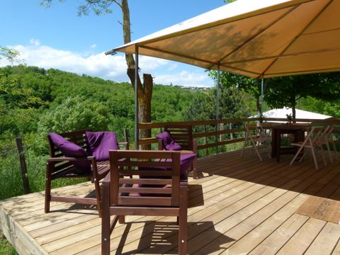 HÉBERGEMENT INSOLITE 6 personnes - Lodge Insolite Premium Pagan - 2 chambres et sanitaires HÉBERGEMENT INSOLITE 6 personnes - Lodge Insolite Premium Pagan - 2 chambres et sanitaires